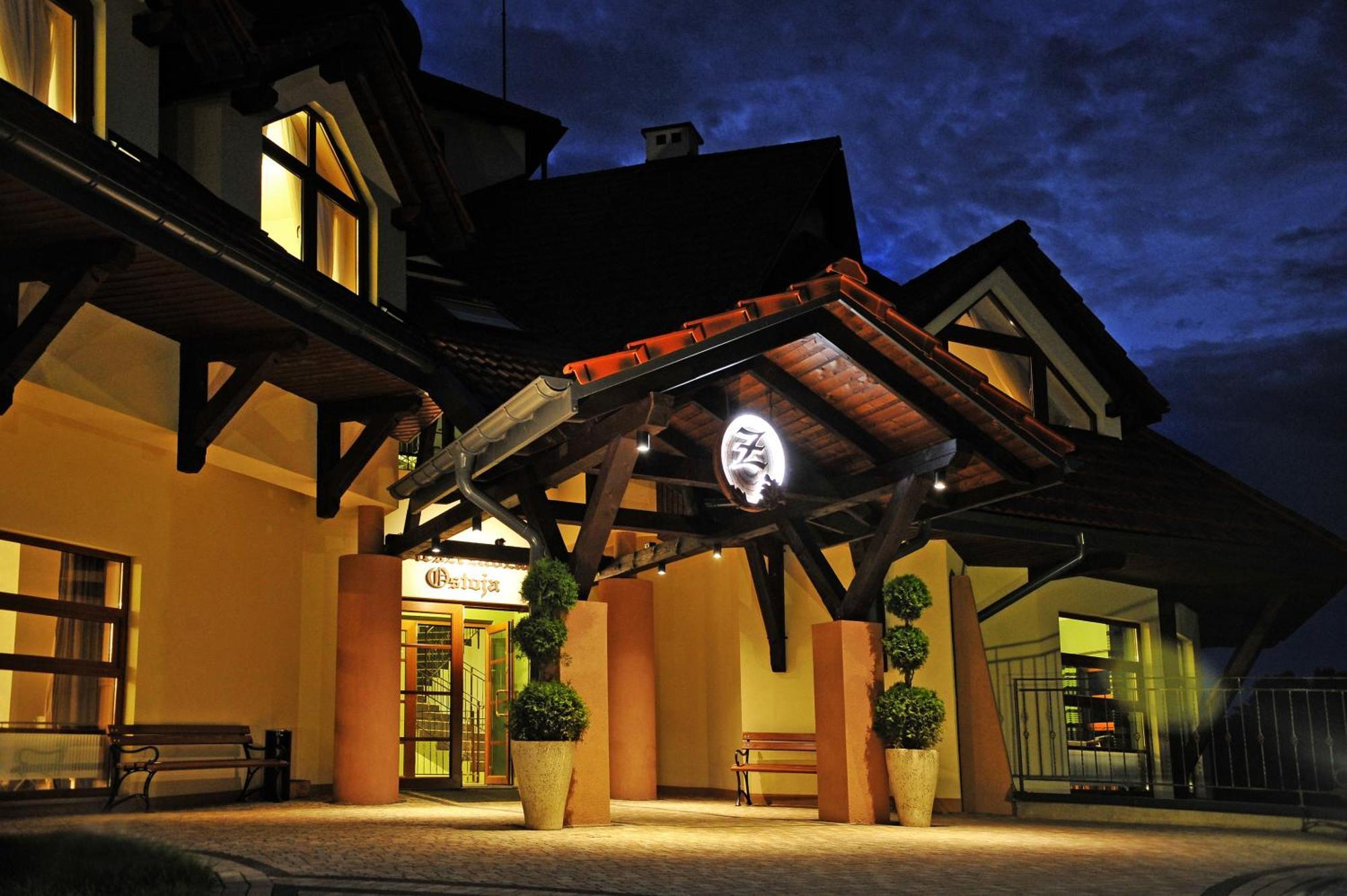 Zajazd Bieszczadzka Ostoja Ustrzyki Dolne Exterior foto