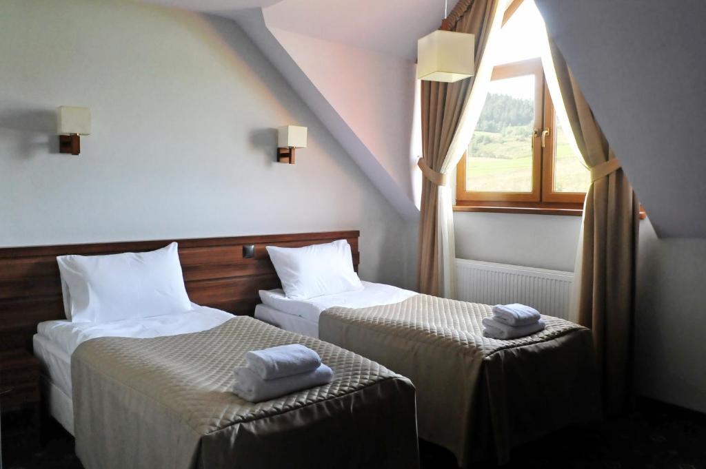 Zajazd Bieszczadzka Ostoja Ustrzyki Dolne Habitación foto