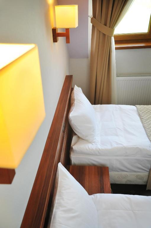 Zajazd Bieszczadzka Ostoja Ustrzyki Dolne Habitación foto